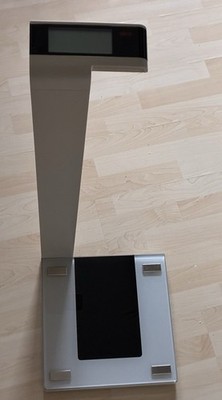Körperwaage Seca 719 Personenwaage mit Display - bis 180kg Gebraucht Cremefarben