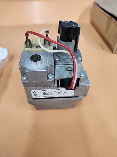 Speed Queen #M409152P Dryer ASSY GAS VALVE NG MANIFOLD PKG Used