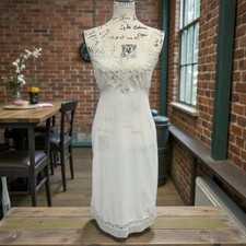 Vintage Ivory with Lace Babydoll Peignoir Nightgown Negligee w/ Shoulder Straps