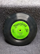 Disneyland - Walt Disney's Story Of Pinocchio - LLP-311 - 33 RPM - LP