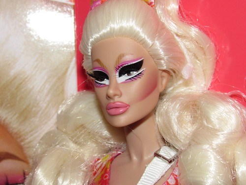 The Trixie Doll by Integrity Toys #15101 NRFB NO COA - Picture 16 of 17