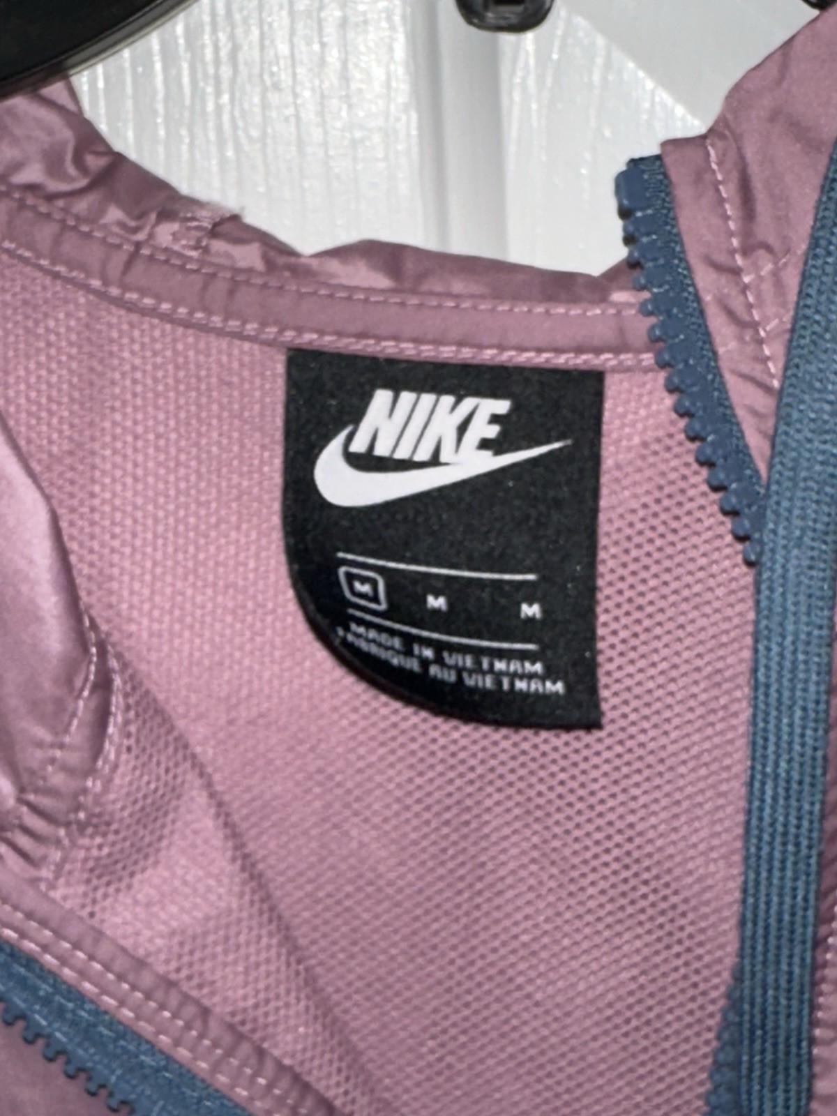 NEW Nike Windrunner Zip Jacket MEDIUM Lightweight… - image 3