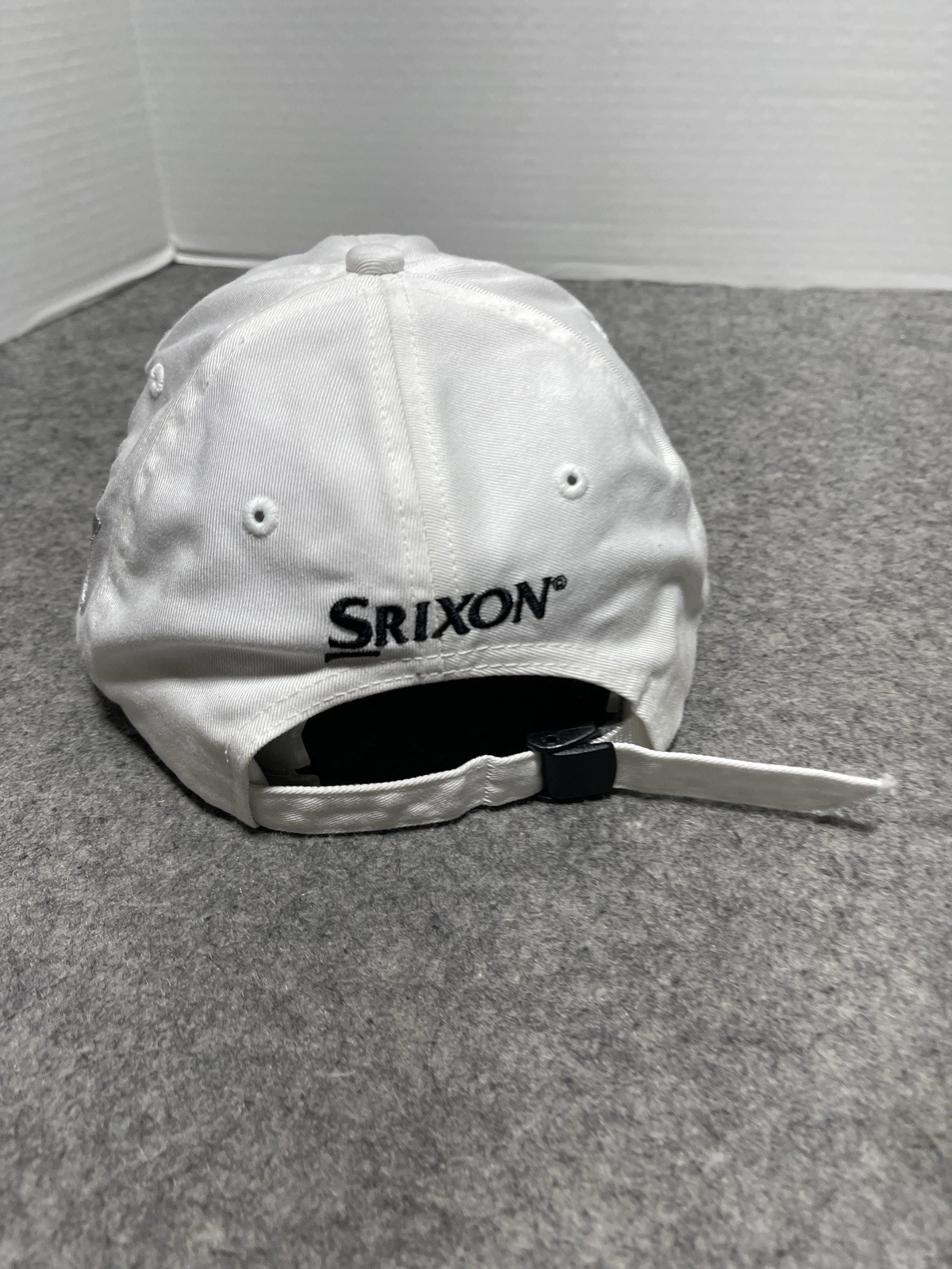 Srixon CLEANED Hat Caption White Golf Strapback C… - image 4