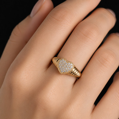 Spectrum 0,11 Ct Natürlicher SI/H Rund Pavé Diamant Herz Ring 14k Gelbgold