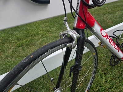 ORBEA Road Bike 57cm Frame Aluminum 700c Wheel 18 Speed Red White