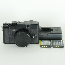 [For parts] FUJIFILM X10 12MP Digital Camera with 12 Megapixel Optical Zoom