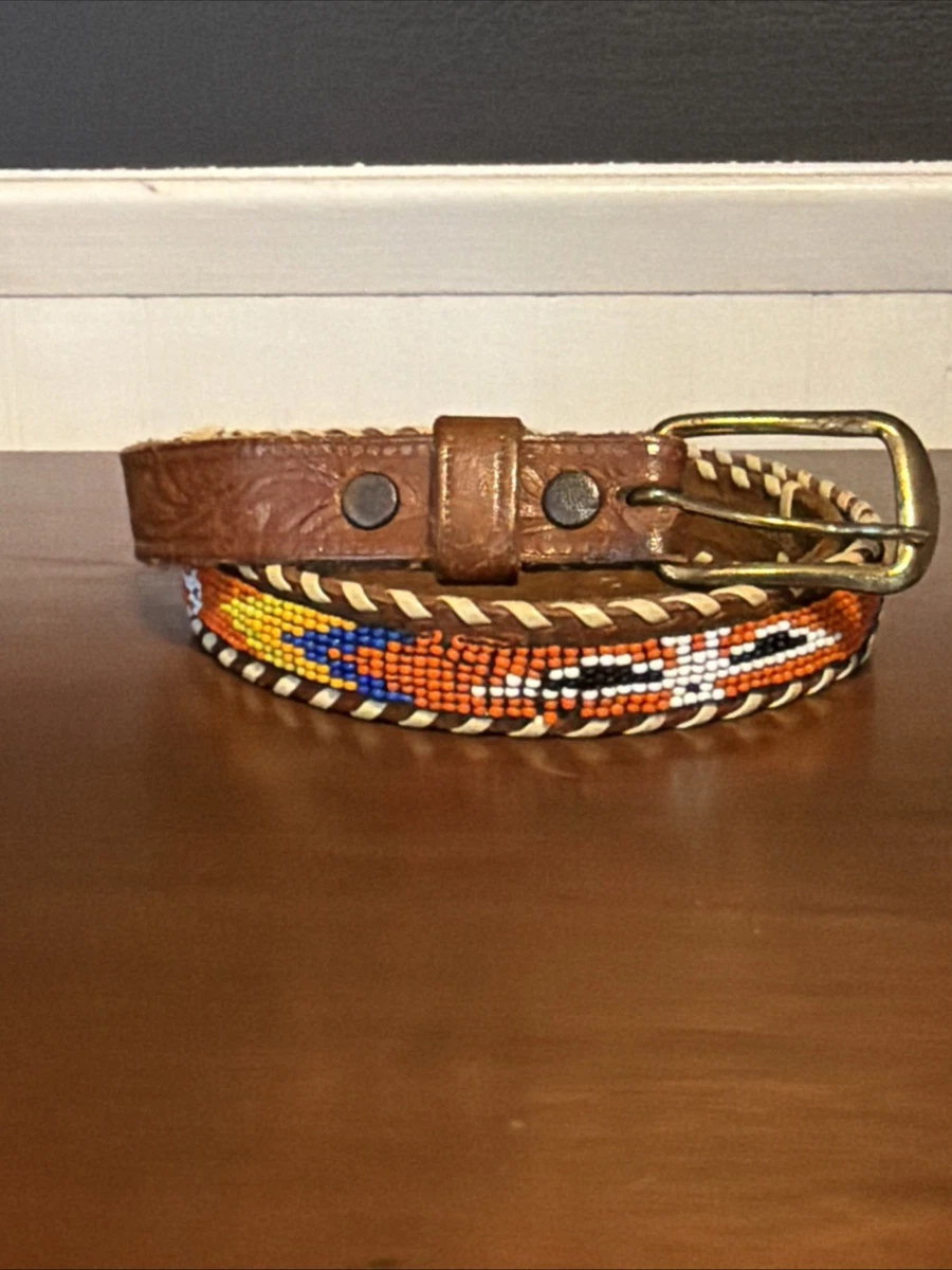 Native American Leather Belt In Women display picture 1