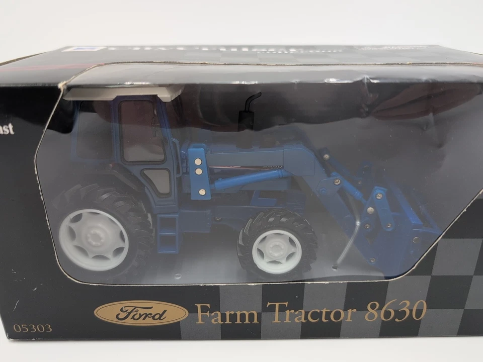 1/32 New Ray Farm Toy Ford 8630 Tractor Loader  - Image 2 of 4