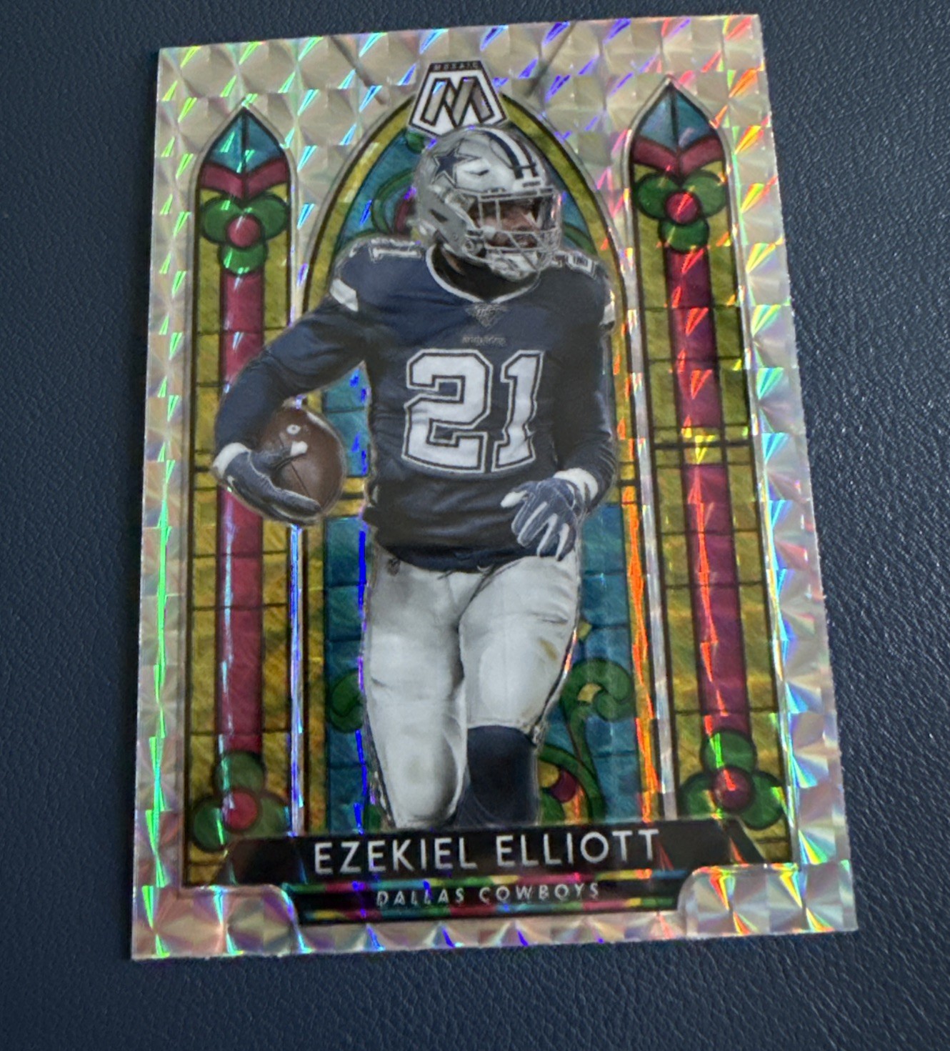 2020 Panini Mosaic - Stained Glass Ezekiel Elliott Dallas Cowboys Case Hit SSP