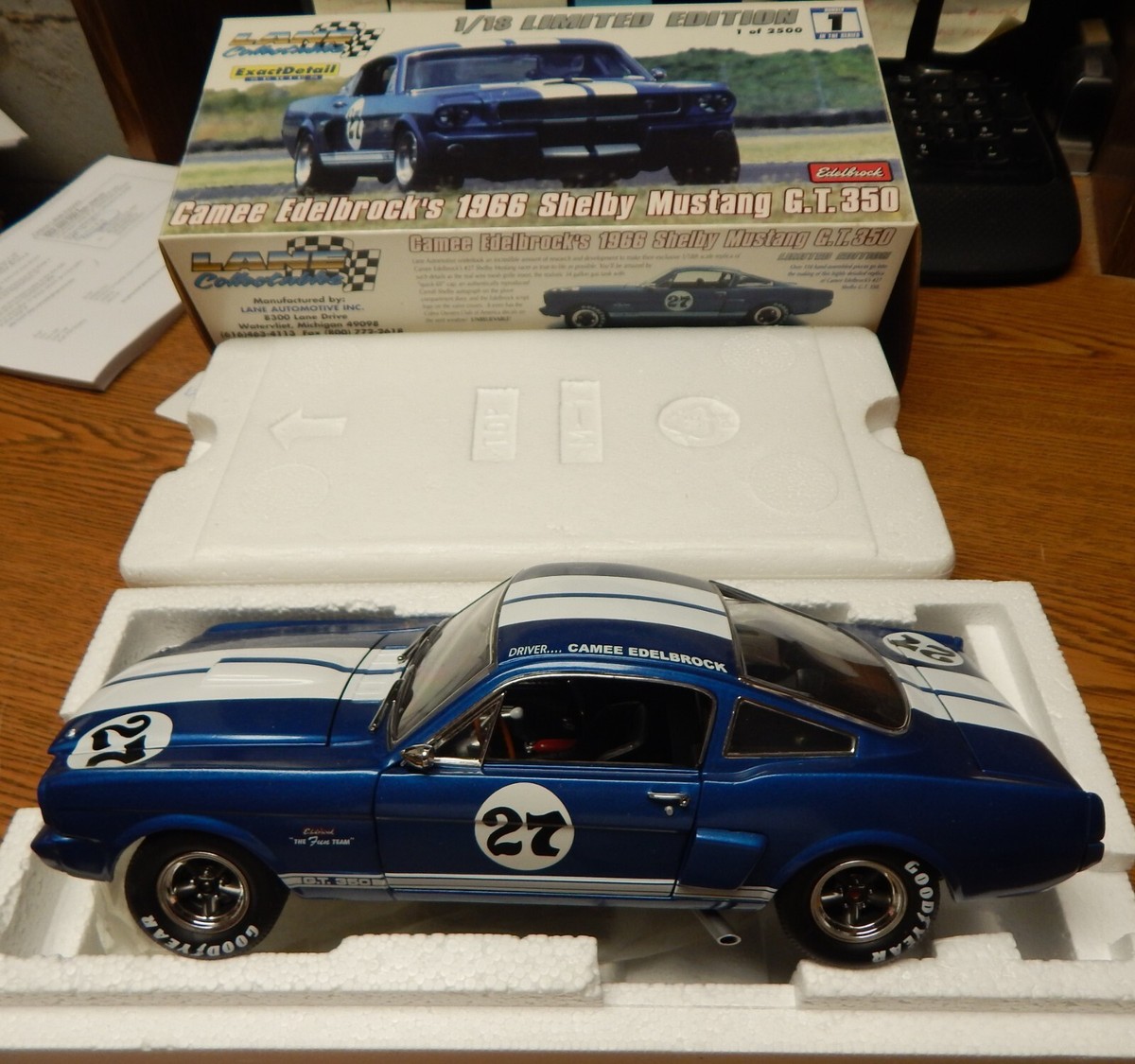 特価 Exact Detail (1/18) フォード Shelby GT350 EXACT DETAIL 1966 SHELBY MUSTANG G.T. 350 IN BLUE/WHITE IN