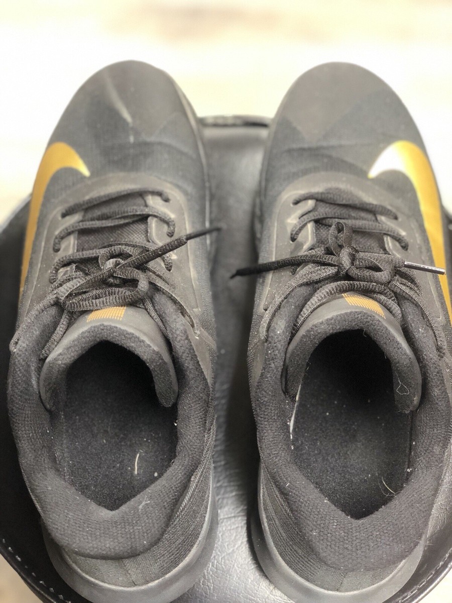 Nike Gold Only Wore Few Times In Pics They Look Kinda Dusty  display picture 1