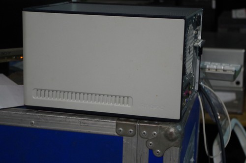 Antec Aria Cube / Intel P4 3.00 - Picture 3 of 4