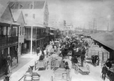 Great Britain harbour showing street at the dockland area 1910 OLD PHOTO