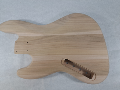 Unfinished Maple Jazz bass guitar body - fits Fender necks J2087