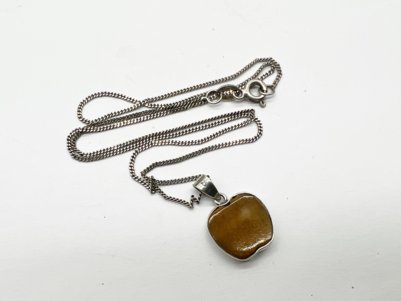 VINTAGE SOLID SILVER TIGERS EYE GEM SET APPLE PEN… - image 1