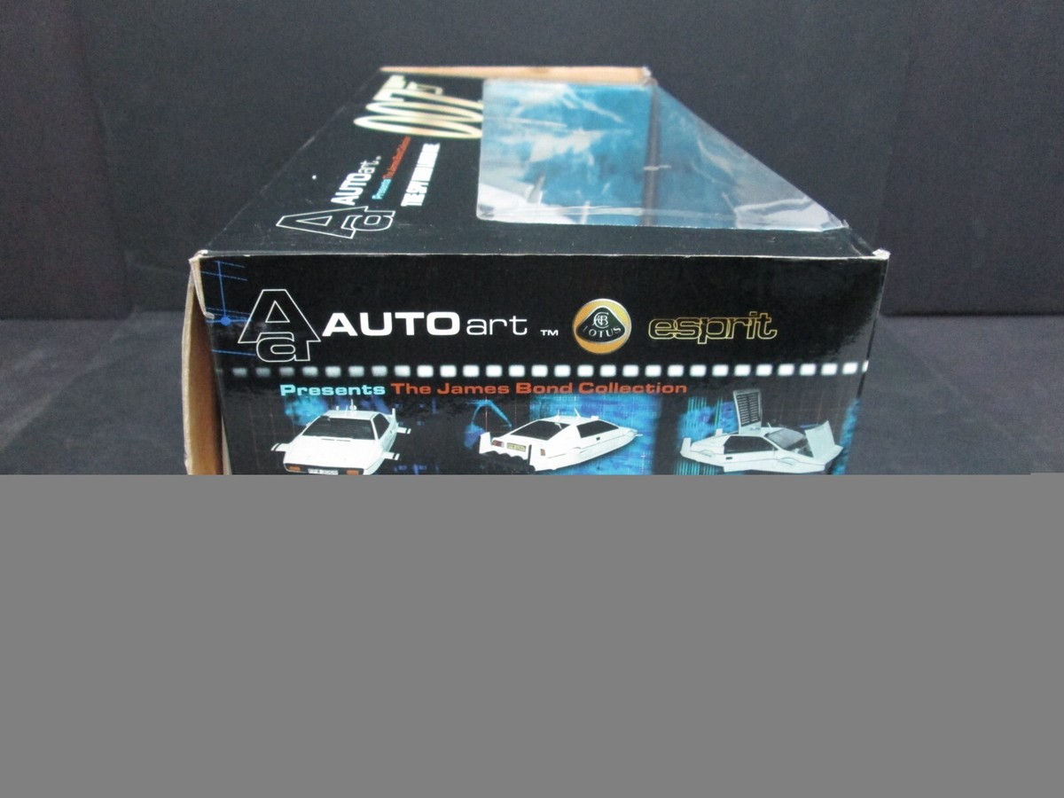 AUTOart James Bond 007 The Spy Who Loved Me 1:18 Lotus Esprit
