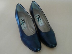 ros hommerson dress pumps