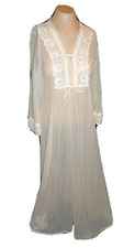 Vintage 1960s , Robe, Gilead Ivory Lace long beautiful Nylon Mint 36