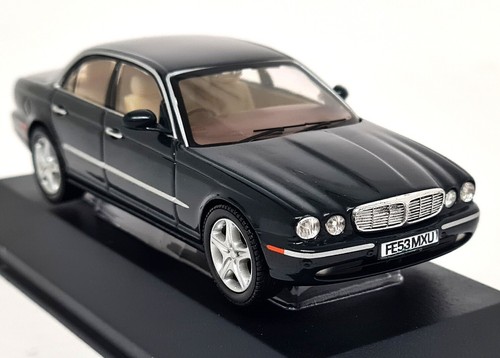Vanguards 1/43 - Jaguar XJ6 British Racing Green Diecast Scale Model Car