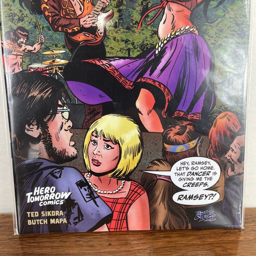 Bloom #1 Hero Tomorrow Comics 2021 Ted Sikora Butch Mapa - Picture 3 of 8