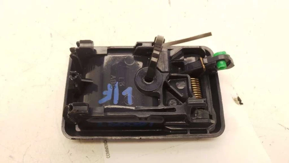 1990 TOYOTA 4RUNNER SR5 DRIVER SIDE FRONT INTERIOR DOOR HANDLE - Image 4 of 4