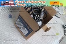 One Mitsubishi HC-MFS13E2DW6-S8 HCMFS13E2DW6S8 AC Servo Motor New Expedited Ship