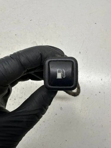 VW GOLF VII 5G1, BQ1, BE1, BE2 Schalter zum Öffnen des Kraftstofftanks 30585176