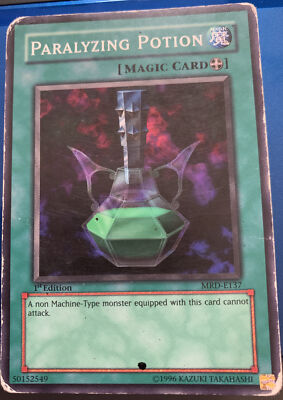 Yu-Gi-Oh! Paralyzing Potion, Magic, 1st Edition, MRD-E137, gebraucht, Scuffed Edges 