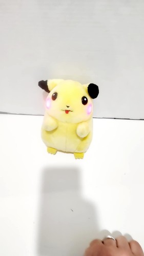 Pokemon ELECTRONIC "I Choose You Pikachu!" Plushie 1999 Nintendo WORKS - Picture 9 of 14