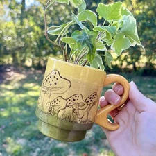 Vintage Retro 70s Hand Painted Pottery Mushroom Mug Cup Planter Pot As-Is