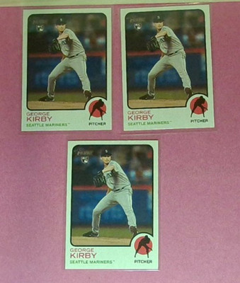 3 CARD LOTS OF ROOKIES/ROOKIE PERFORMERS 2022 HERITAGE