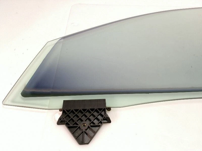 Driver Front Door Glass Without Laminated Glass Fits 04-10 AUDI A8 528 - Image 4 of 4