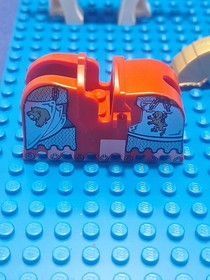 Lego Castle Red Horse Barding Gold Lion Battle Helmet Shield 10223 Kingdom Joust