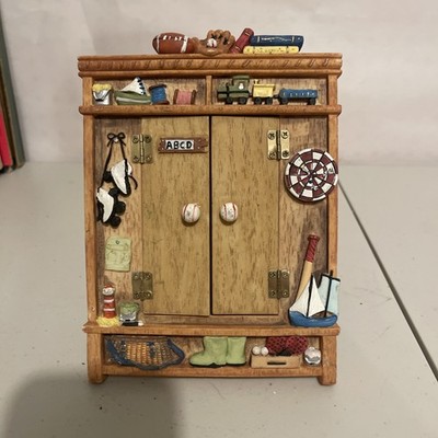 3D Child's Cupboard Photo Frame