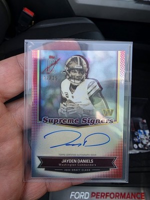 Topps 2025 Jayden Daniels Signature Series Supreme Signers Auto/25 (17/25)