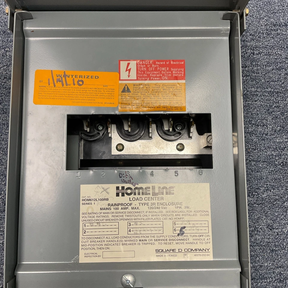 Caja de subpanel Square D Homeline 100 Amp Max 6 espacios impermeable 3R  Foto 3 de 4