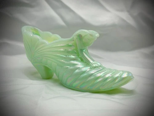 Fenton Art Glass Cat Shoe Figurine Iridescent Light Green Hand Painted Glossy