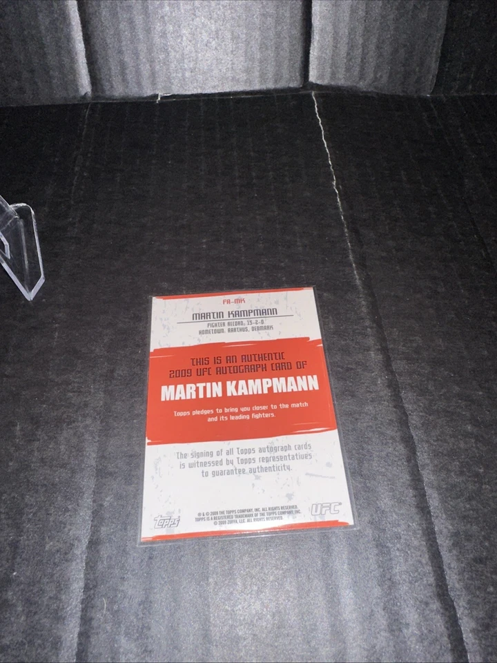 Martin Kampmann 2009 Topps UFC ROOKIE AUTO (Blue Ink) #FA-MK Welterweight RC - Image 2 of 3