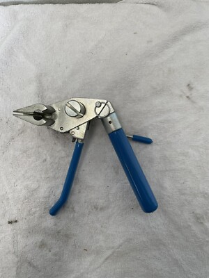 BAND-IT° C07569 BANTAM TOOL 