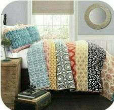Lush Decor' Bohemian Motif Quilt Set; Damask Floral Stripe; 3 PC Quilt Set- KING