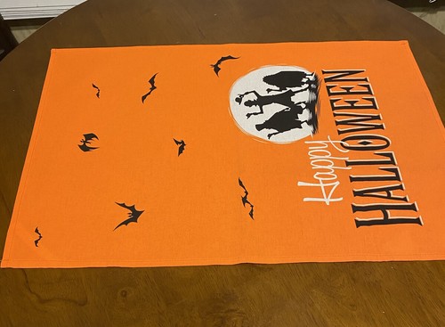 Haunted Mansion Hitchhicking Ghost Dish Towel "Happy Halloween" 24 x 17" - Picture 4 of 5