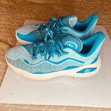under armour Curry Flow, size US 6Y, color: Blue/white, Good condition.