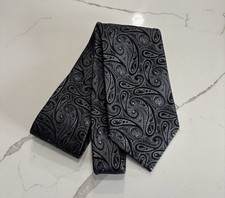 Chaps Mens Classic Width Silk Neck Tie Designer Black Gray Paisley Pattern Grey