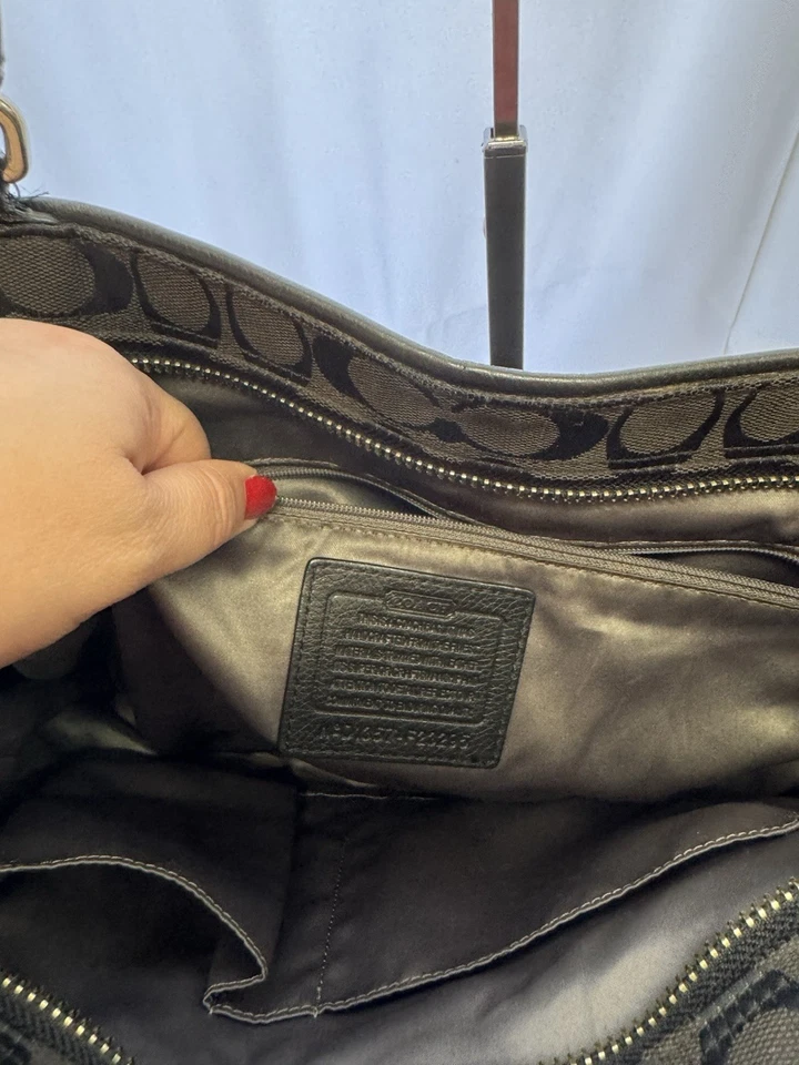 Bolso de mano Coach Sognature vintage de lona y cuero Foto 4 de 4