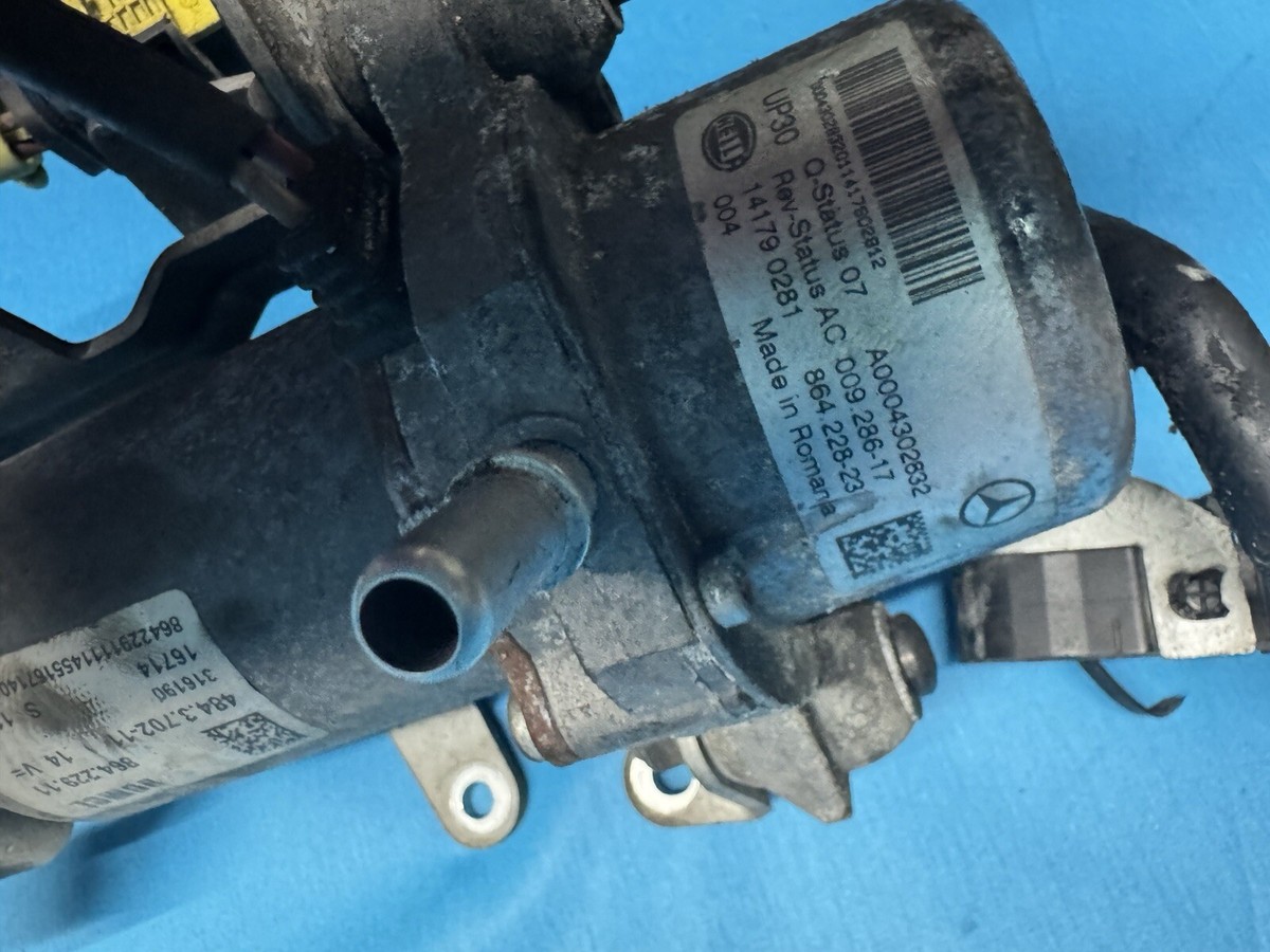 A-Premium Brake Vacuum Pump Replacement For Mercedes Benz W203 W211 W212 W221 R171 C230 C280 C300 C350 Cls350 E280 E350 S400 Slk350