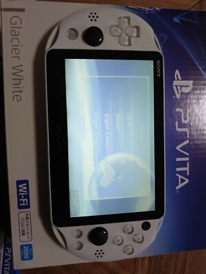 Playstation vita Wi-Fi model PCH-2000 ZA22 Glacier White Mine