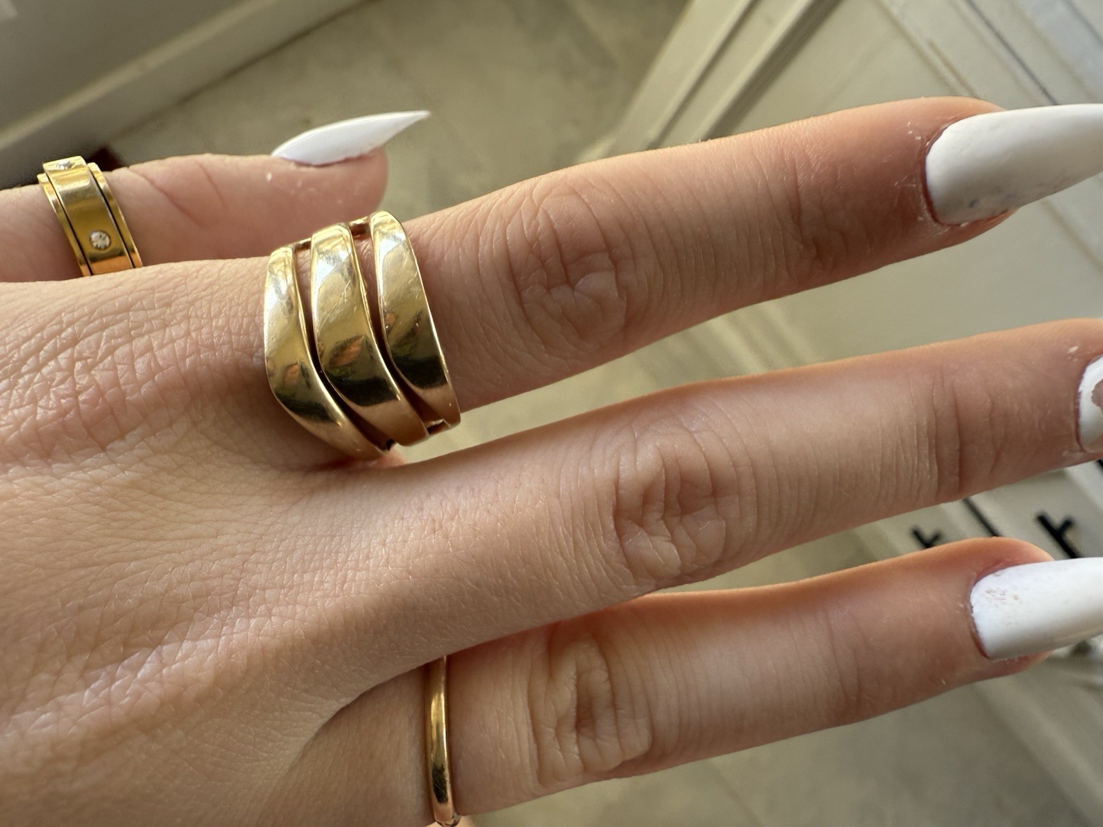 14k Solid Gold Ring - image 1