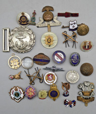 WW2 & Later British Army / RAF & Other Badges Inc. GWR Railway Service