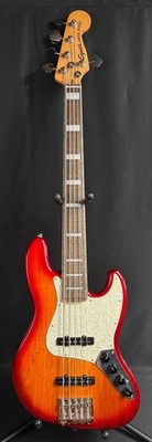 Squier Classic Vibe Active 70's Jazz Bass V 5-String Bass Guitar Sienna Sunburst