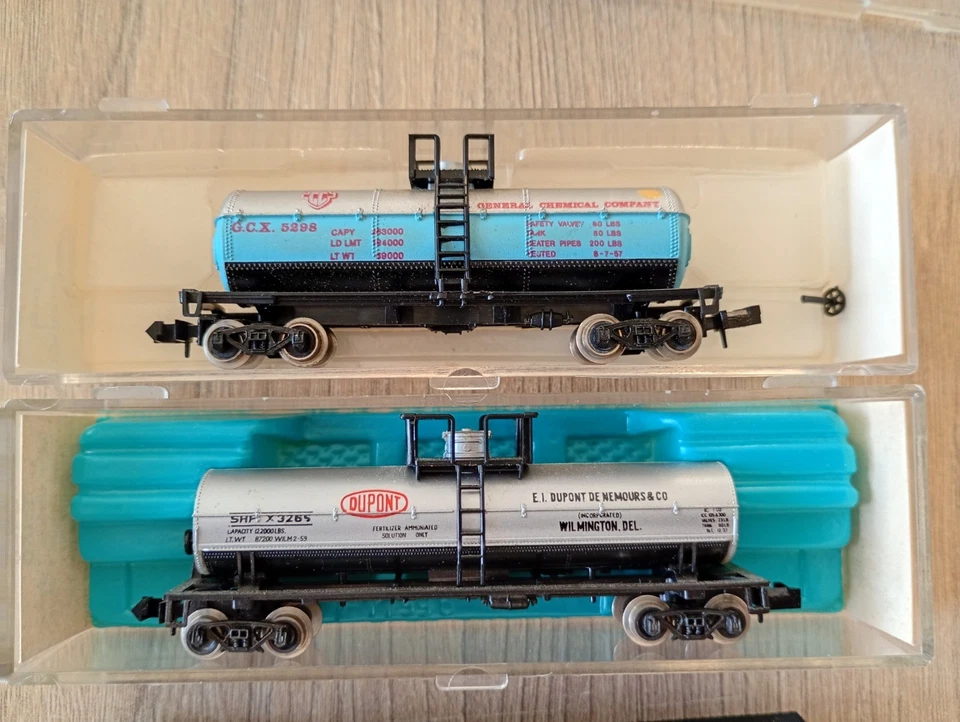 4 X Continental Assorted N Gauge Tankers.   - Image 3 of 4